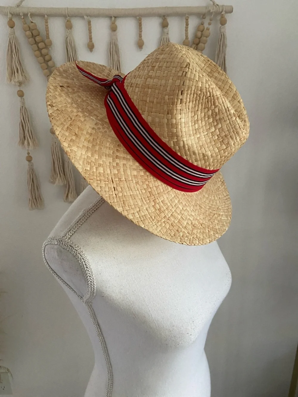 Forever 21 straw hat neutral tan woven summer hat with red ribbon band 57 cm M/L